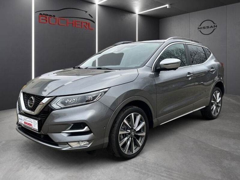 Nissan Qashqai Tekna+, 4x4, SHZ, AHK, PANO, 360° Kam