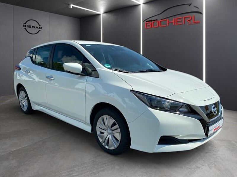 Nissan Leaf Visia 40 kWh, 150 PS, KLIMA