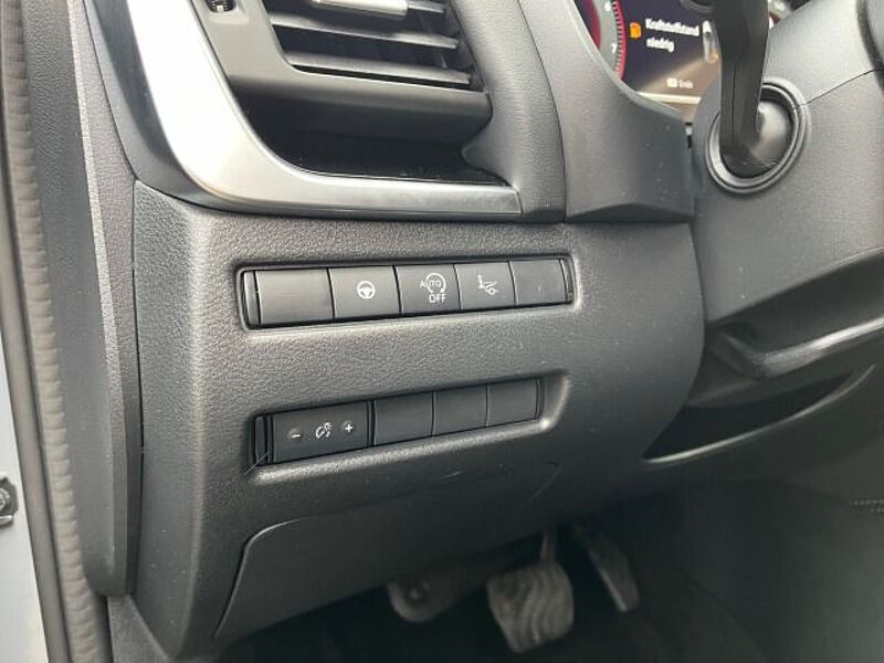 Nissan Qashqai N-Connecta, 360° KAM. , SHZ, NAVI, KLIMA